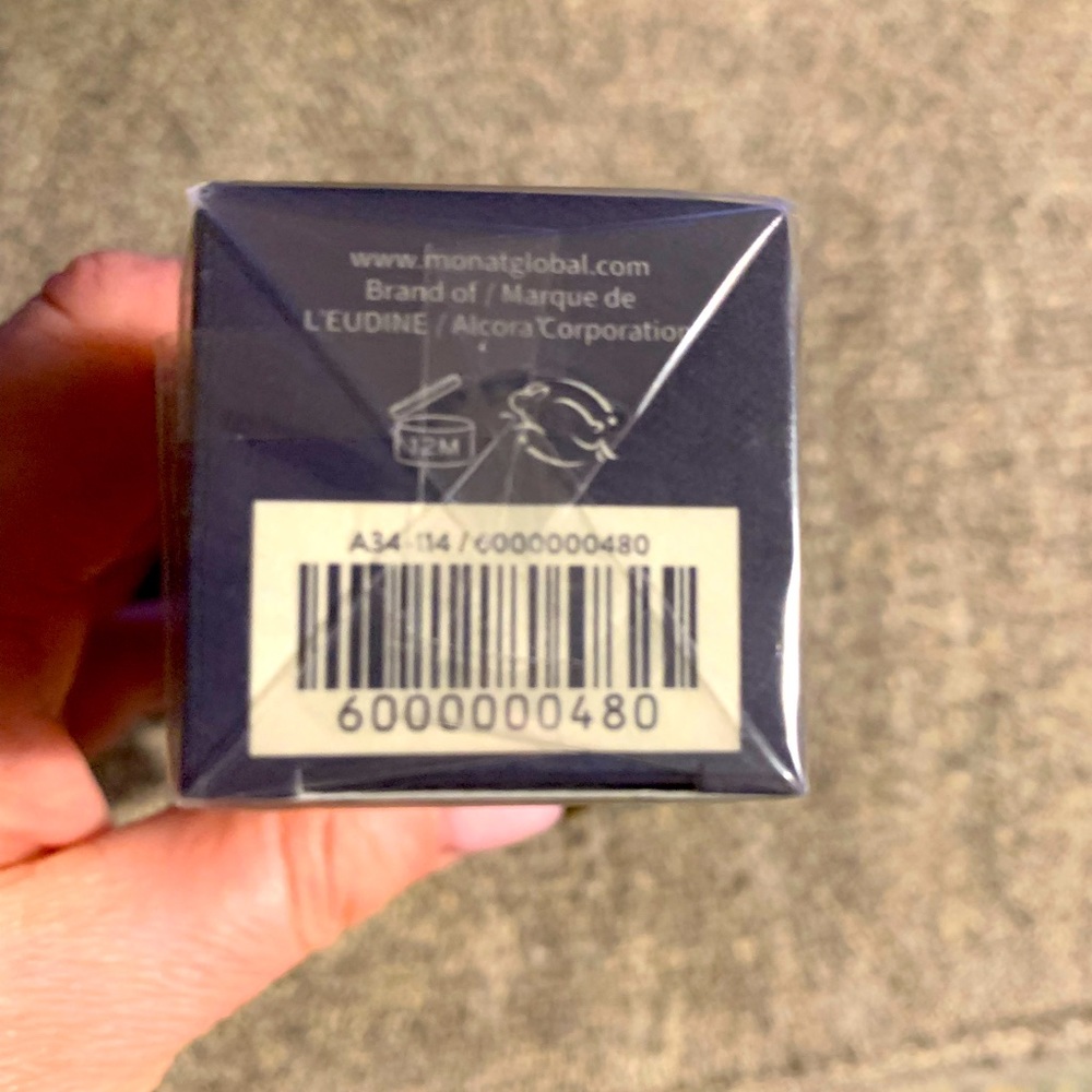 Rejuveniqe Light Oil Intensive by Monat